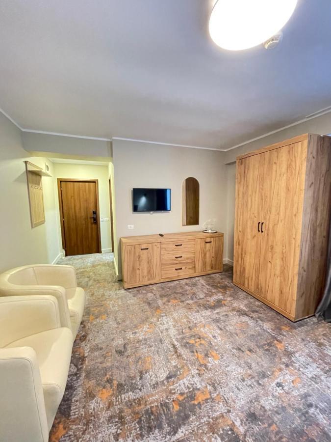 Hotel City Тулча Екстериор снимка