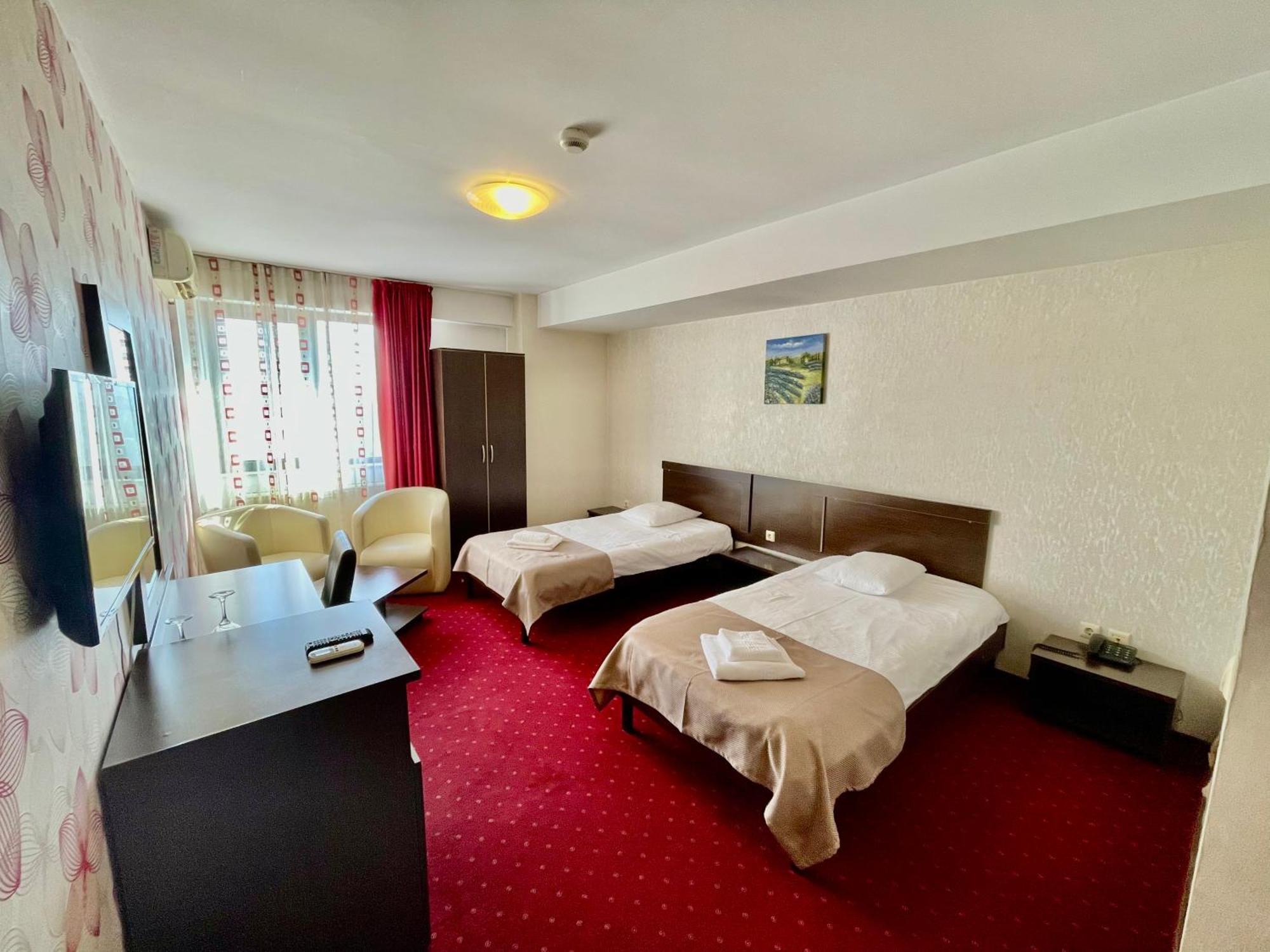 Hotel City Тулча Екстериор снимка