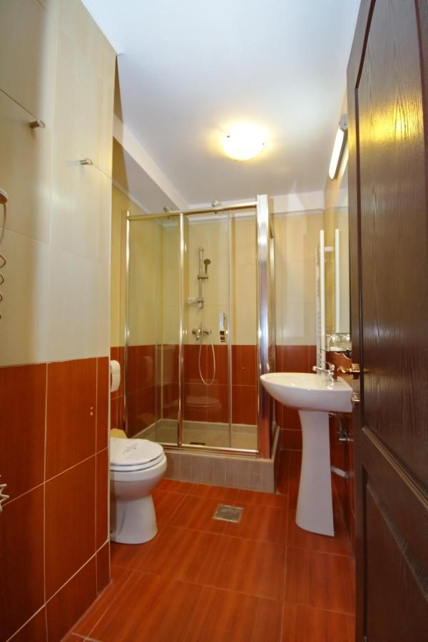 Hotel City Тулча Стая снимка